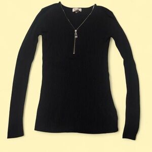 Per Se Black Ribbed Top with Zipper